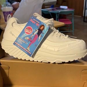 Skechers Shape-ups white new with tags. With DVD